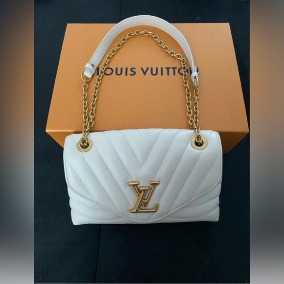 Louis Vuitton ‘New Wave Chain Bag’ - Picture 1 of 12